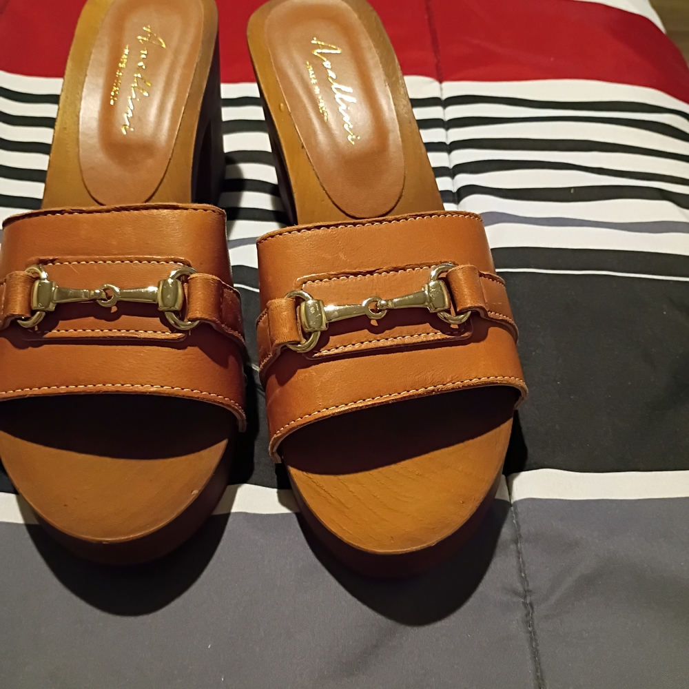 Avellini leather heeled sandals size 9 - OBO Made in Italy